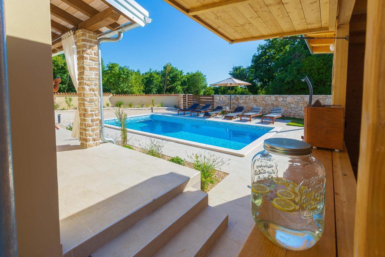 Villa David - Luxurious Secluded Villa With A Heated Pool Butkovići Esterno foto