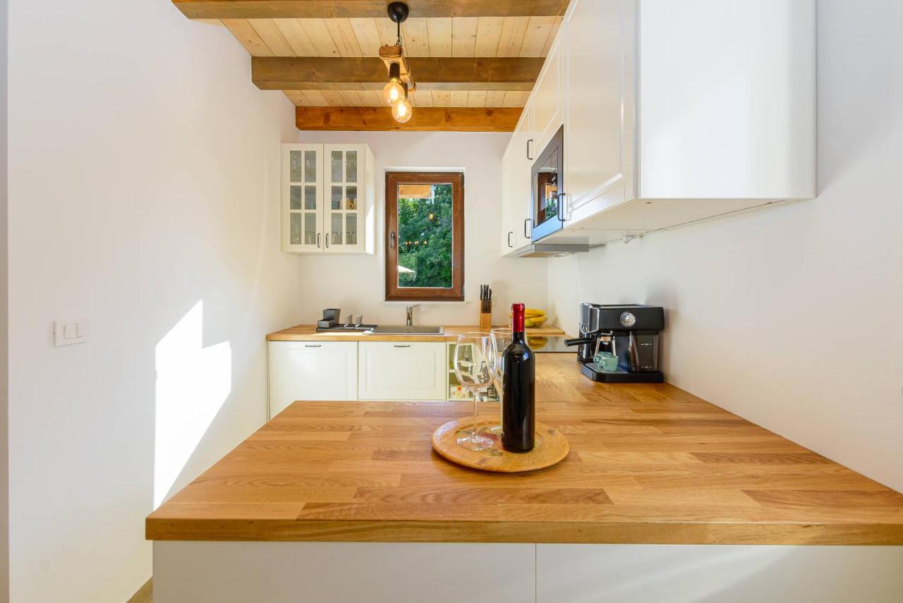 Villa David - Luxurious Secluded Villa With A Heated Pool Butkovići Esterno foto